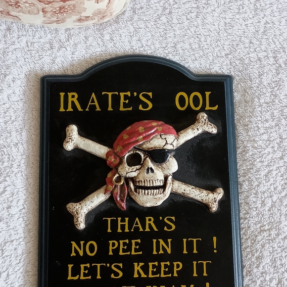 Fun poolside sign - Picture 3 of 4